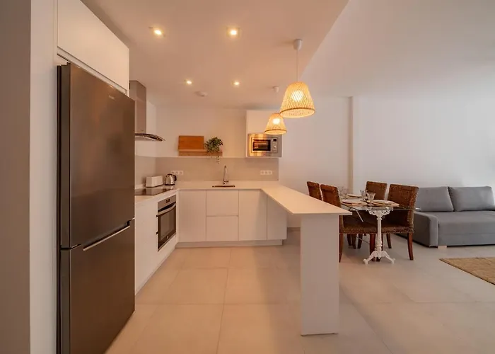 Atico Con Gran Terraza Privada Cerca De La Playa Апартаменты *