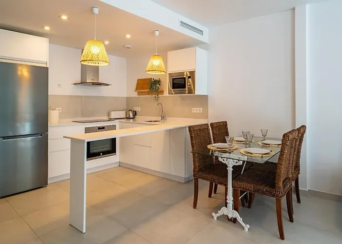 Atico Con Gran Terraza Privada Cerca De La Playa Нерха