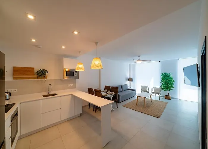 Atico Con Gran Terraza Privada Cerca De La Playa Апартаменты Нерха