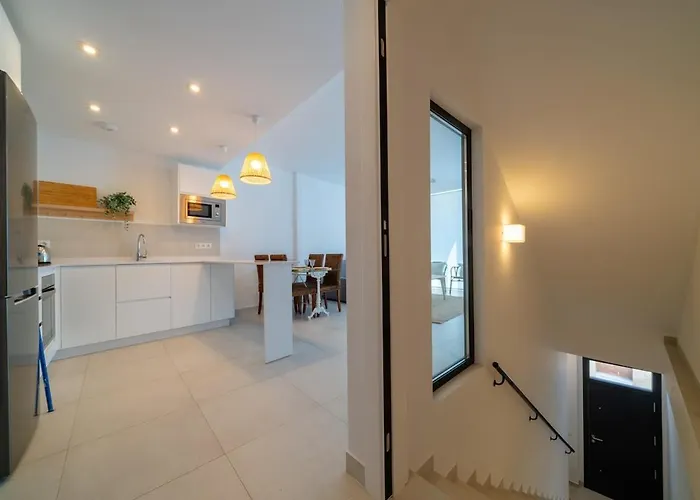 Atico Con Gran Terraza Privada Cerca De La Playa アパート