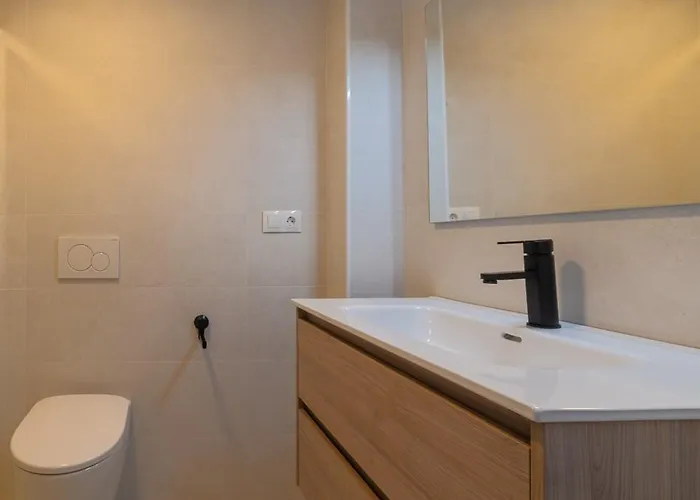 Atico Con Gran Terraza Privada Cerca De La Playa