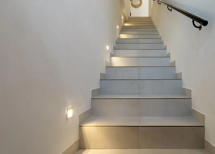 Atico Con Gran Terraza Privada Cerca De La Playa Nerja